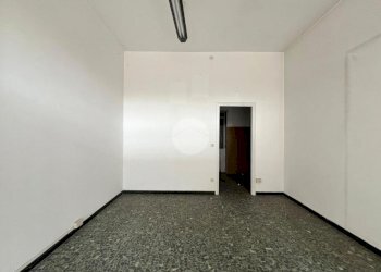 Three-room apartment Via Libertà, Vigliano Biellese - photo 10