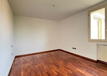 Four-room apartment Vignola - photo 14
