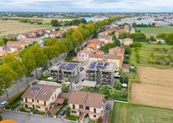 Bilocale Viale Antonio Gramsci, Mirandola - foto 1