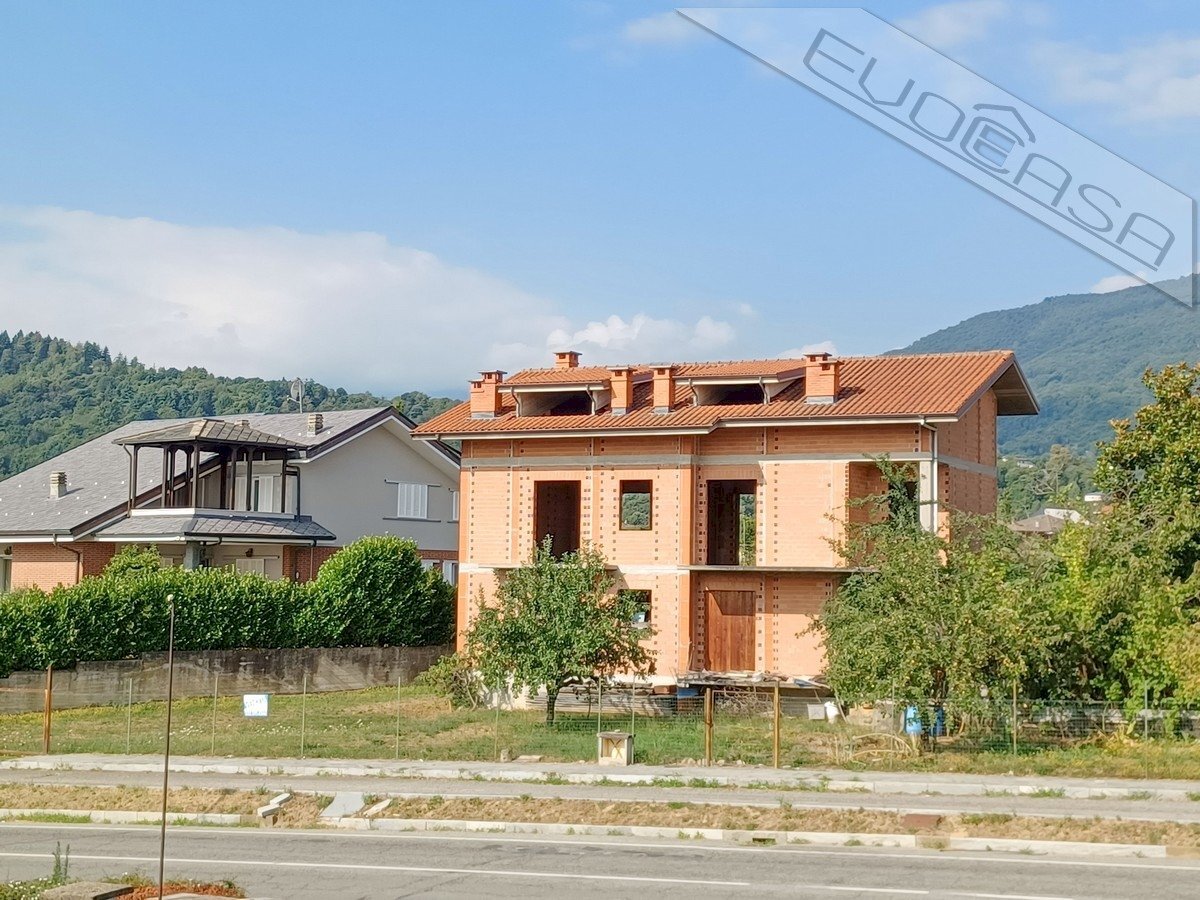 Villa via bagnolo snc, Barge - photo 1