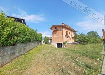 Villa via bagnolo snc, Barge - photo 8