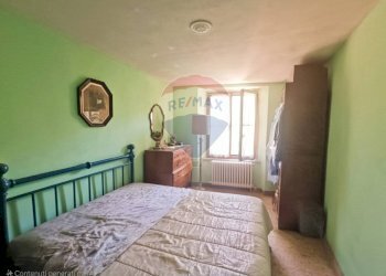 Camera / camera da letto - Four-room apartment Loro Ciuffenna - photo 16