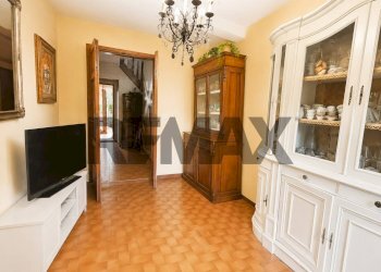 Soggiorno - Four-room apartment Loc. Poggio di Loro
 
7, Loro Ciuffenna - photo 3