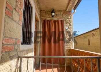 Balcone - Quadrilocale Loc. Poggio di Loro
 
7, Loro Ciuffenna - foto 9