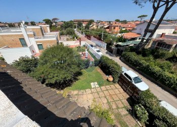 Edificio all\'aperto - Casa semi indipendente Via delle viole
 
9, Ardea - foto 26