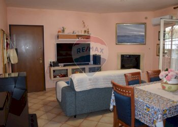 Sala da pranzo - Trilocale Viale Marino
 
39, Ardea - foto 8