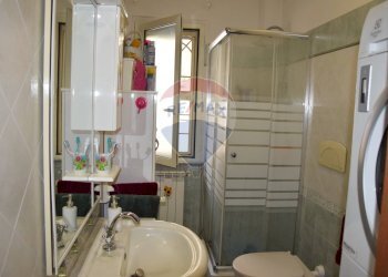 Bagno - Trilocale Viale Marino
 
39, Ardea - foto 14