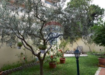 Giardino - Trilocale Viale Marino
 
39, Ardea - foto 34