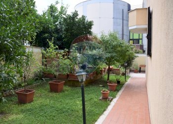 Giardino - Trilocale Viale Marino
 
39, Ardea - foto 36