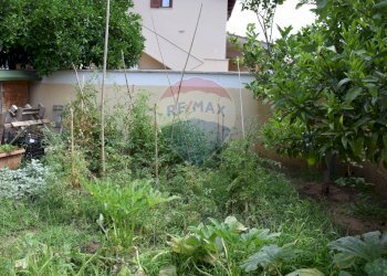 Giardino - Trilocale Viale Marino
 
39, Ardea - foto 39