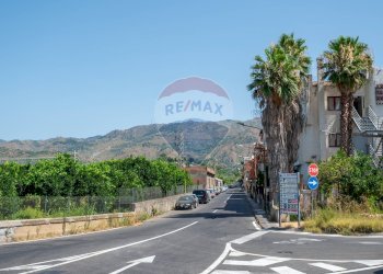 Edificio all\'aperto - Trilocale via ex nazionale chianchitta
 
246, Giardini-Naxos - foto 15