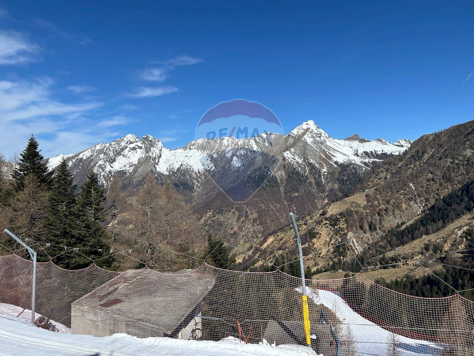 Vista delle montagne - Monolocale Via La Piana
 
snc, Craveggia - foto 1