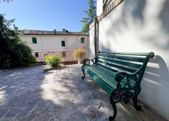 Cortile interno - Villa via Montegelli Mellino, 30, Sogliano al Rubicone - foto 40