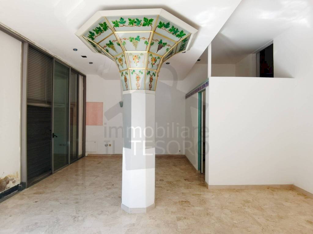 Interno non residenziale - Shop viale Gian Battista Marino, Rimini - photo 2