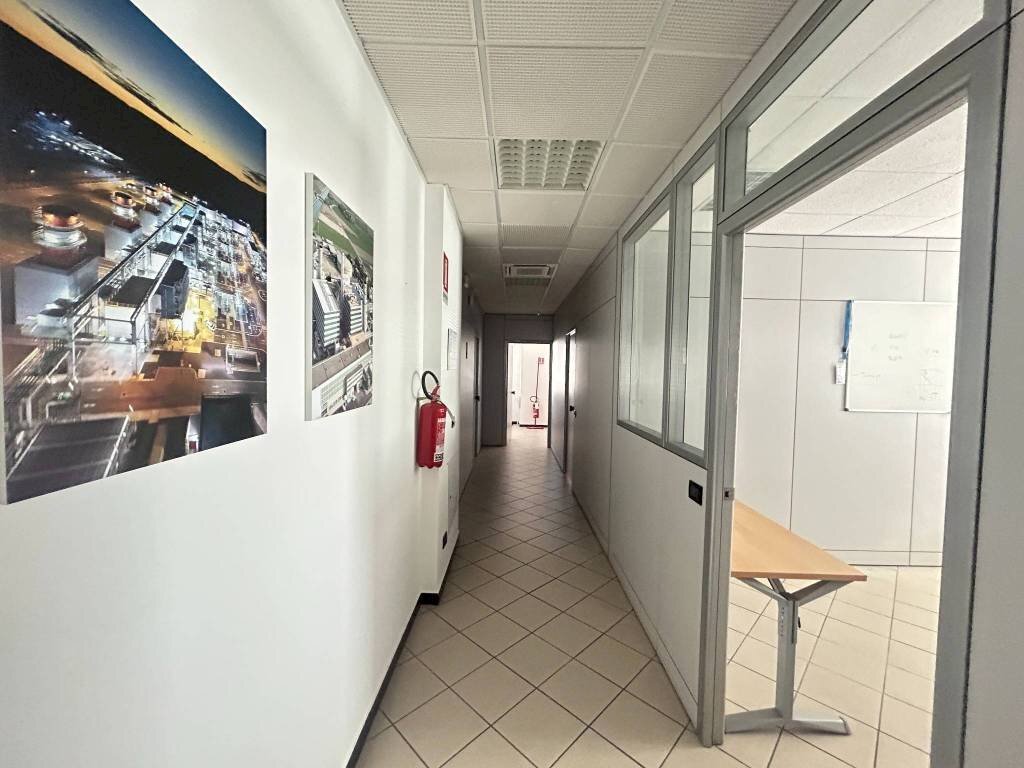 Interno non residenziale - Office via Renata Bianchi, Genova (neighborhood Cornigliano) - photo 3