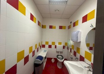 Bagno - Ufficio via Renata Bianchi, Genova (zona Cornigliano) - foto 8