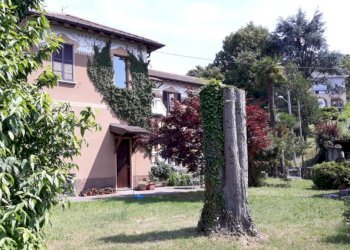 Giardino - Villa via Fugino, 7, Porto Valtravaglia - foto 21