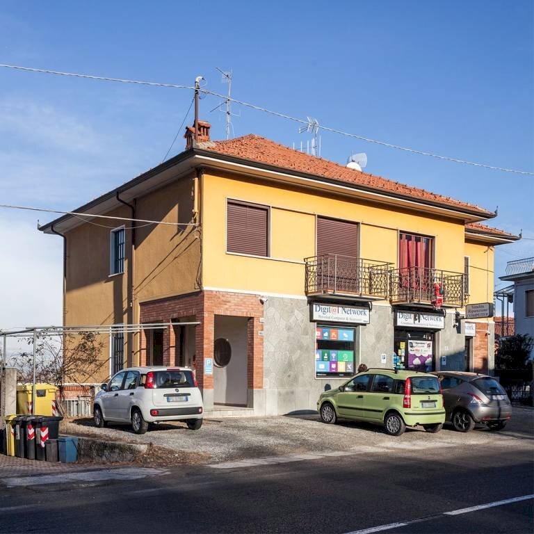 Facciata - Trilocale via Torino, 165, Castiglione Torinese - foto 2