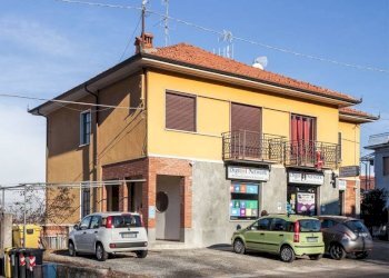 Facciata - Trilocale via Torino, 165, Castiglione Torinese - foto 2