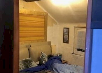 Camera da letto - Bilocale all'asta via Germano Jori, 37, Genova (zona Sampierdarena) - foto 8