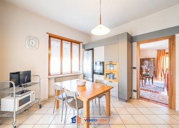 Casa indipendente Santa Vittoria d'Alba - foto 8