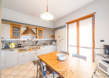 Casa indipendente Santa Vittoria d'Alba - foto 10