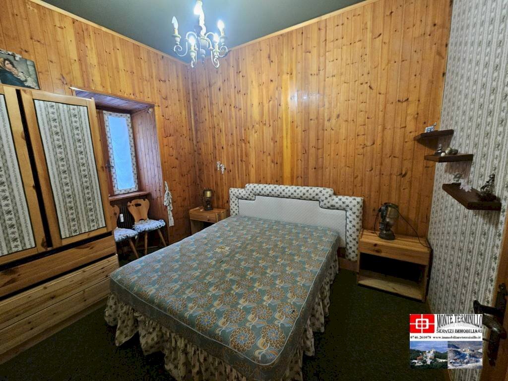 Camera da letto - Quadrilocale via dei Licheni, 13, Rieti - foto 2