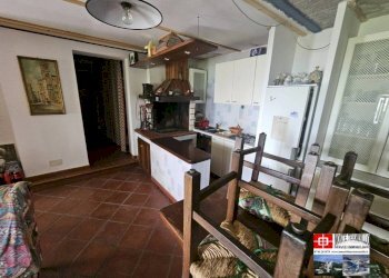 Salone - Trilocale via dell'Anello, Rieti - foto 2