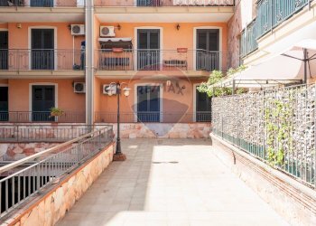 Edificio all\'aperto - Attico Via Allegria
 
26/A, Catania - foto 33