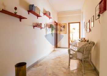 Hall / corridoio - Appartamento Via Giovanni Verga
 
56, Acireale - foto 7