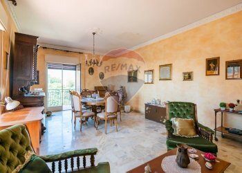 Sala da pranzo - Appartamento Via Giovanni Verga
 
56, Acireale - foto 1