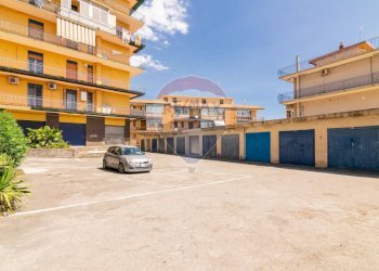 Edificio all\'aperto - Appartamento Via Giovanni Verga
 
56, Acireale - foto 46