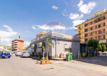 Edificio all\'aperto - Appartamento Via Giovanni Verga
 
56, Acireale - foto 51