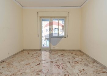 Stanza vuota - Appartamento via Piemonte
 
18, Acireale - foto 13