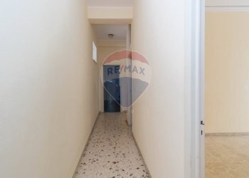 Hall / corridoio - Appartamento via Piemonte
 
18, Acireale - foto 15