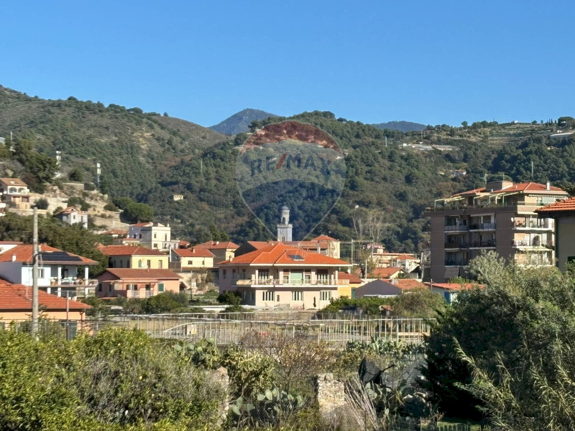 Vista delle montagne - Hotel via alla spiaggia
 
41, Ventimiglia - foto 2