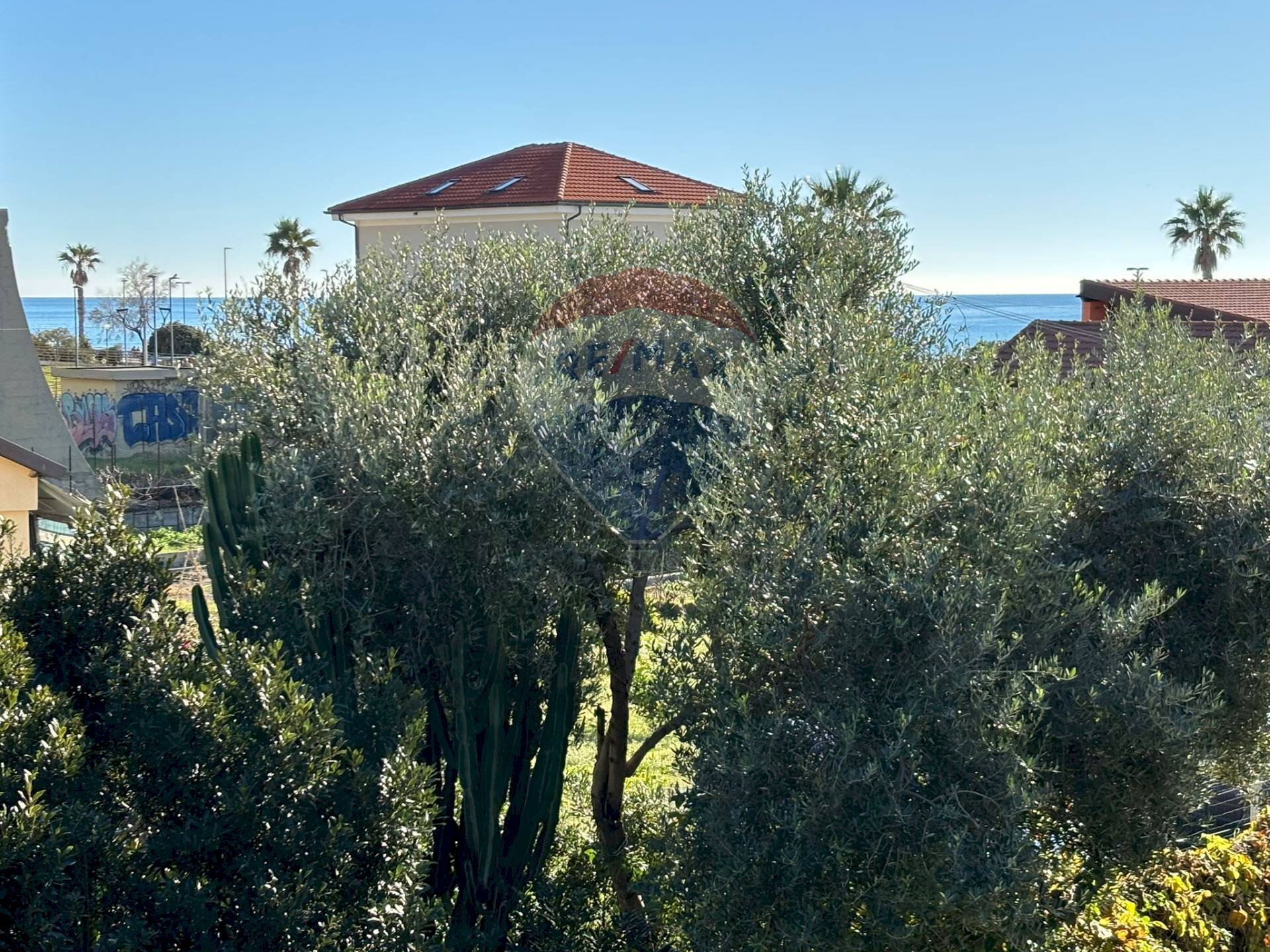 Edificio all\'aperto - Hotel via alla spiaggia
 
41, Ventimiglia - foto 3