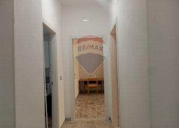 Hall / corridoio - Trilocale Via Unità Italiana
 
40, Caserta - foto 7