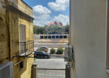 Balcone - Trilocale Via Unità Italiana
 
40, Caserta - foto 15