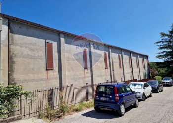 Edificio all\'aperto - Capannone Falconara Marittima - foto 8