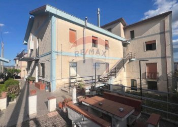 Edificio all\'aperto - Independent house Paduli - photo 2