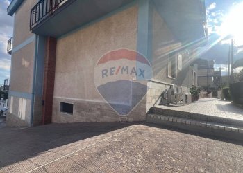 Edificio all\'aperto - Independent house Paduli - photo 5