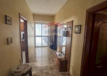 Hall / corridoio - Independent house Paduli - photo 27