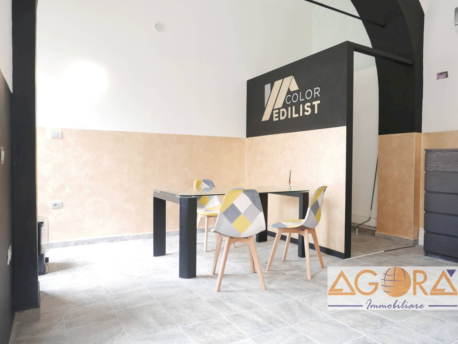 Foto 2 - Commercial Premises Piazza Malaspina, Tortona - photo 2