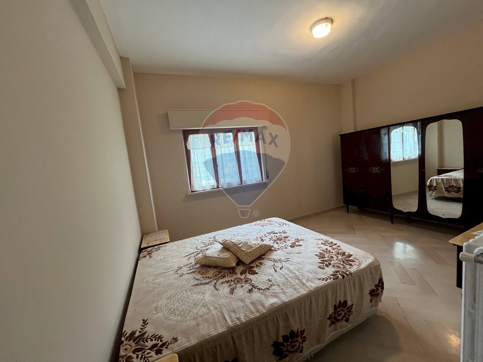 Camera / camera da letto - Three-room apartment SR 83 MARSICANA VIA ROMA
SNC, Villetta Barrea - photo 3