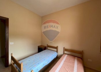 Camera / camera da letto - Trilocale SR 83 MARSICANA VIA ROMA
 
SNC, Villetta Barrea - foto 20