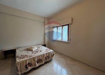 Camera / camera da letto - Trilocale SR 83 MARSICANA VIA ROMA
 
SNC, Villetta Barrea - foto 23