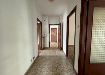 Three-room apartment Via Bagnolo, Barge - photo 9