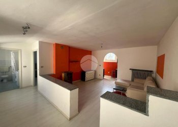 Two-room apartment Via Carle Costanzo, Barge - photo 4