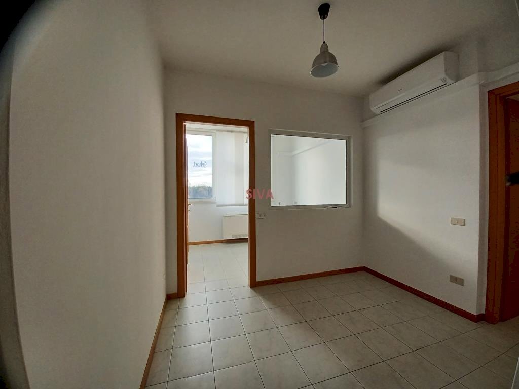 Foto 3 - Ufficio Via Newton
 
30, Ravenna - foto 3